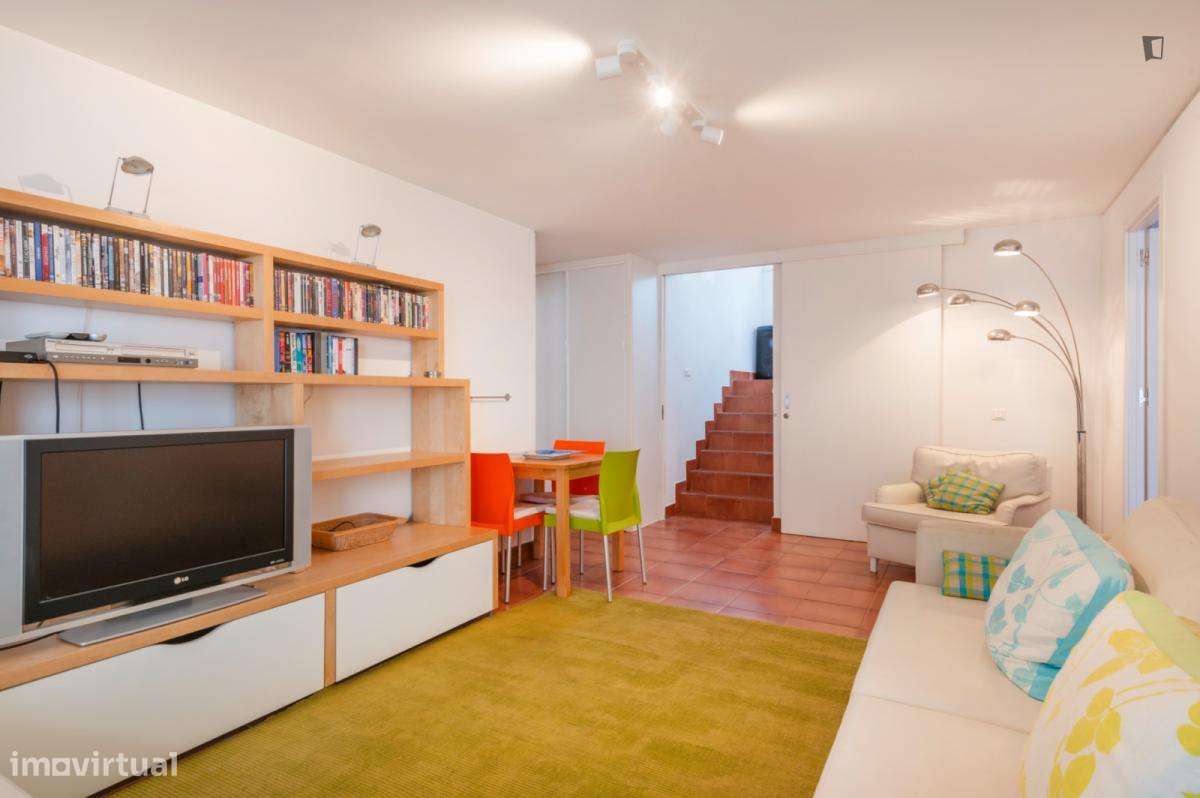 Apartamento com 5 quartos - localizado em Portimao - Grande imagem: 2/10