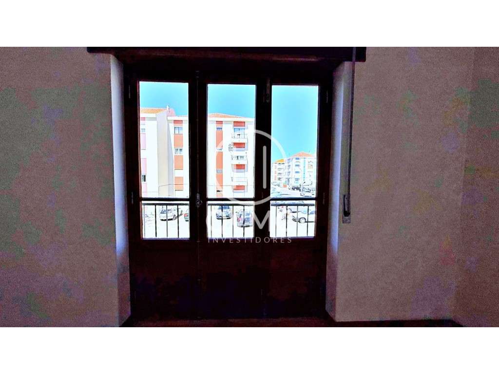 Apartamento T3 na Moita com varandas - 1º andar-18