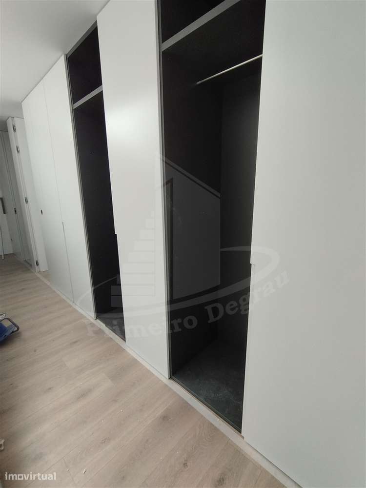 Gaveto em fase avançada de construção-16