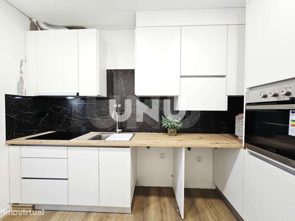 Apartamento T2 - Totalmente Renovado - Grande imagem: 4/14