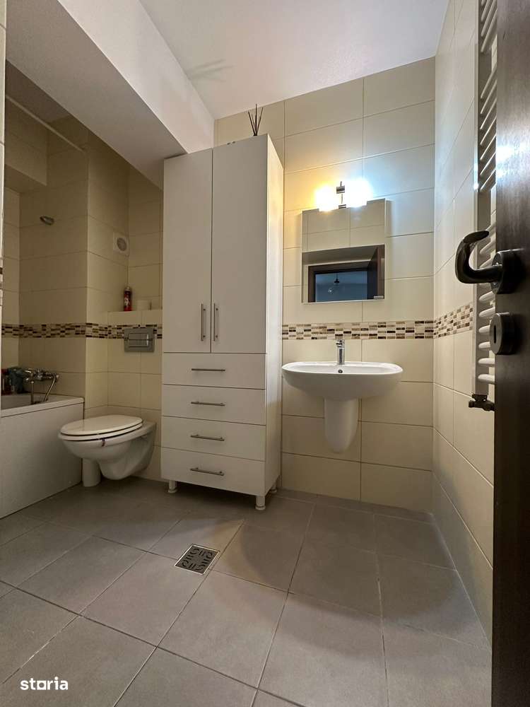 APARTAMENT 3 CAMERE  ET 7/8 - Imagine principală: 4/12