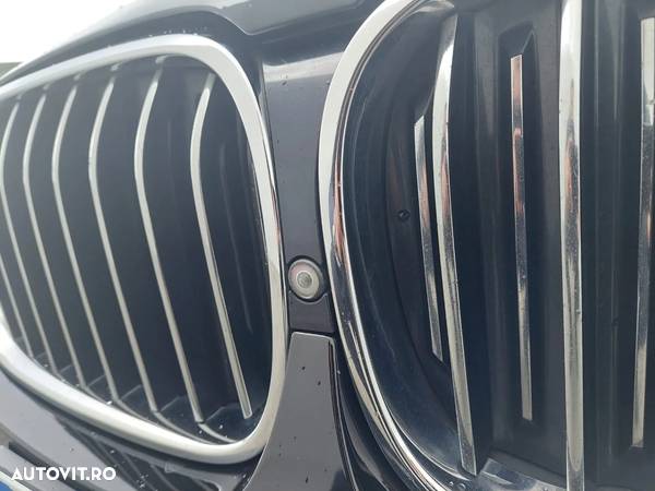 BMW Seria 7 740Ld xDrive - 14