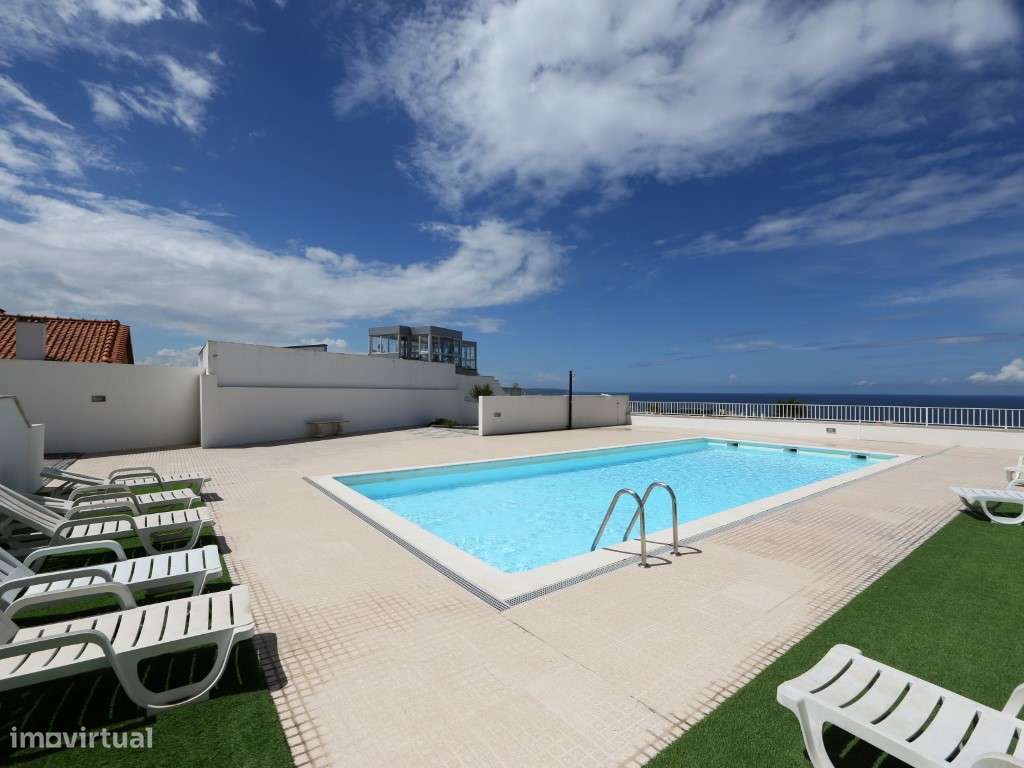 Penthouse T2 com vista panorâmica de mar e terraço privado em condo...-38