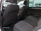 Volkswagen Passat 2.0 TDI EVO Essence DSG - 9