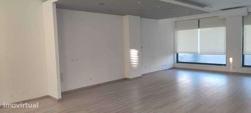 Arrenda-se loja recuperada recentemente - Grande imagem: 4/7