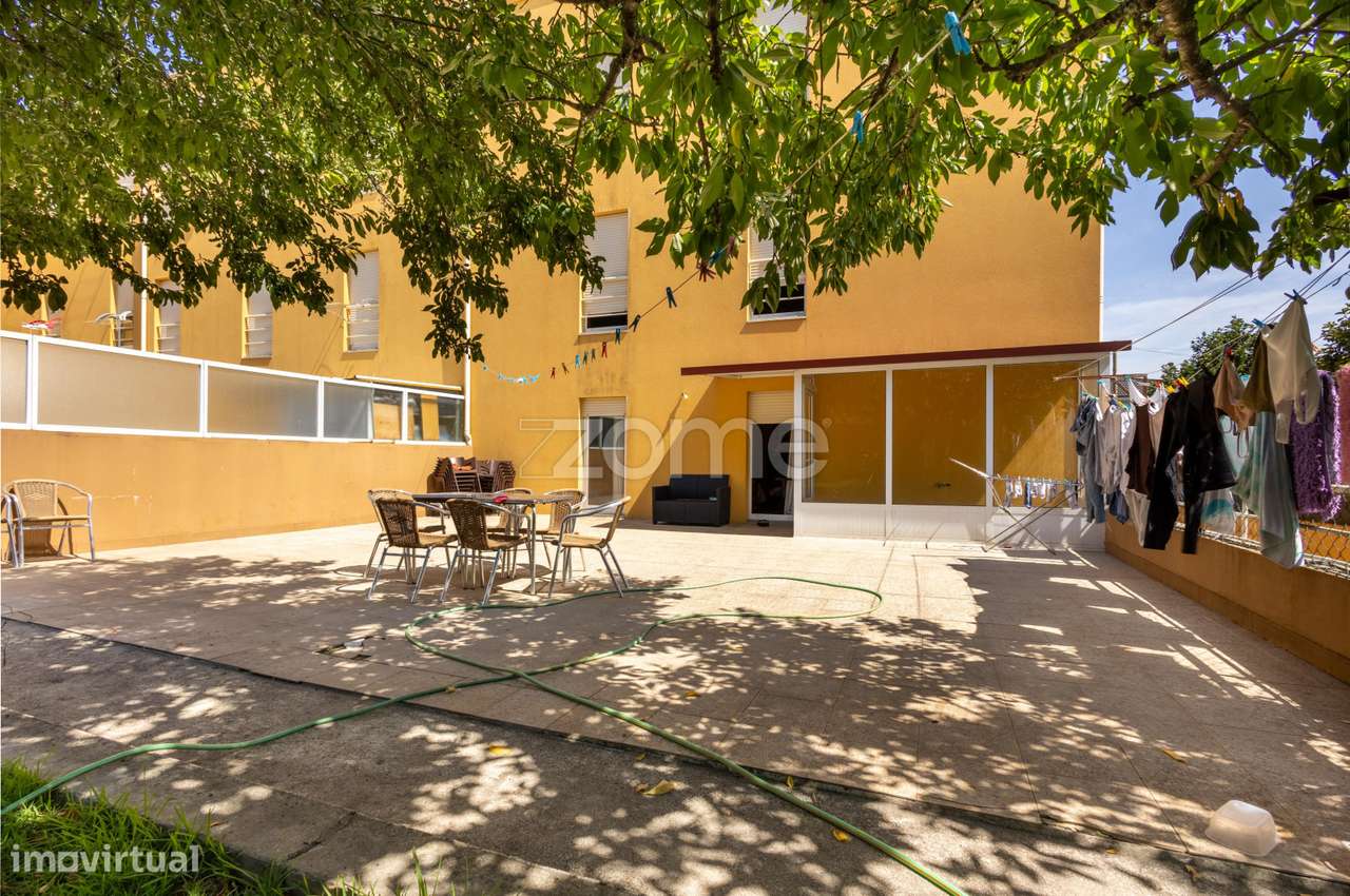 Apartamento T3 com terraço e lugar de garagem-22