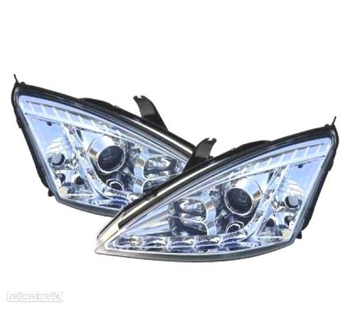 FARÓIS LUZ DIURNA LED PARA FORD FOCUS 98-04 FUNDO CROMADO - 1