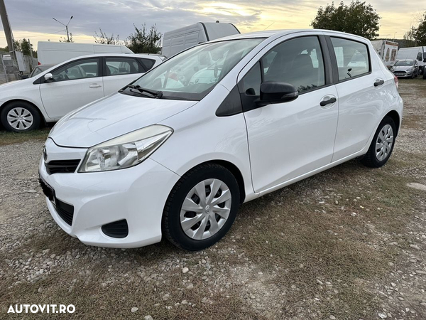 Toyota Yaris 1.4 D-4D Comfort - 4