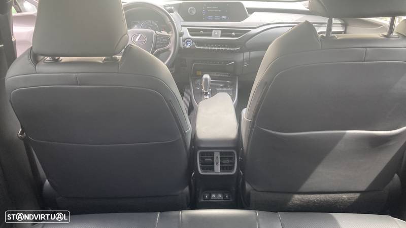 Lexus UX 300e Premium - 19