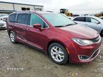 Chrysler Pacifica - 2