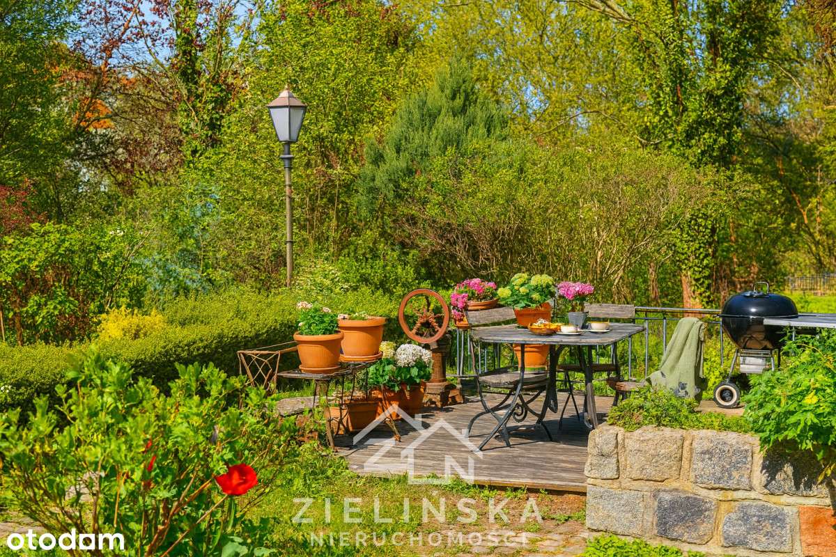 Przestronny dom z pięknym ogrodem-4