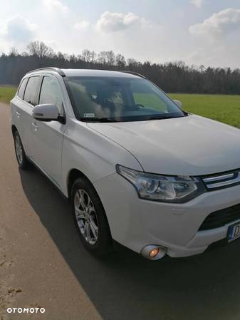 Mitsubishi Outlander 2.2 DID Instyle Navi - 20