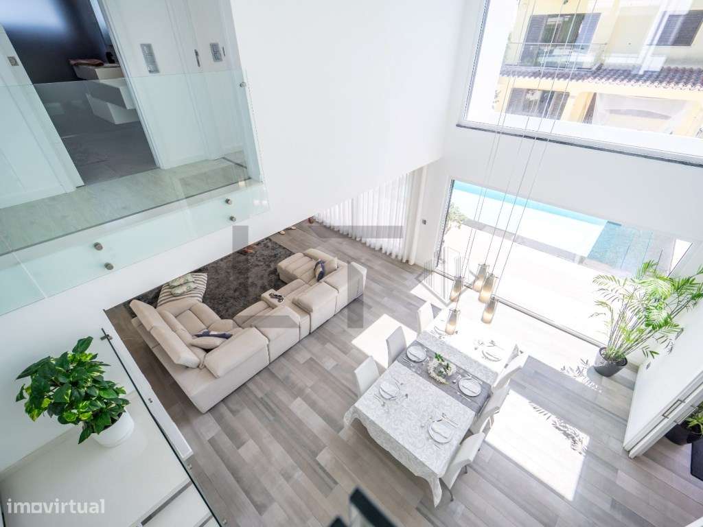 Moradia T4 Smart Home com Piscina, para Venda na Aroeira, Charneca ...-15