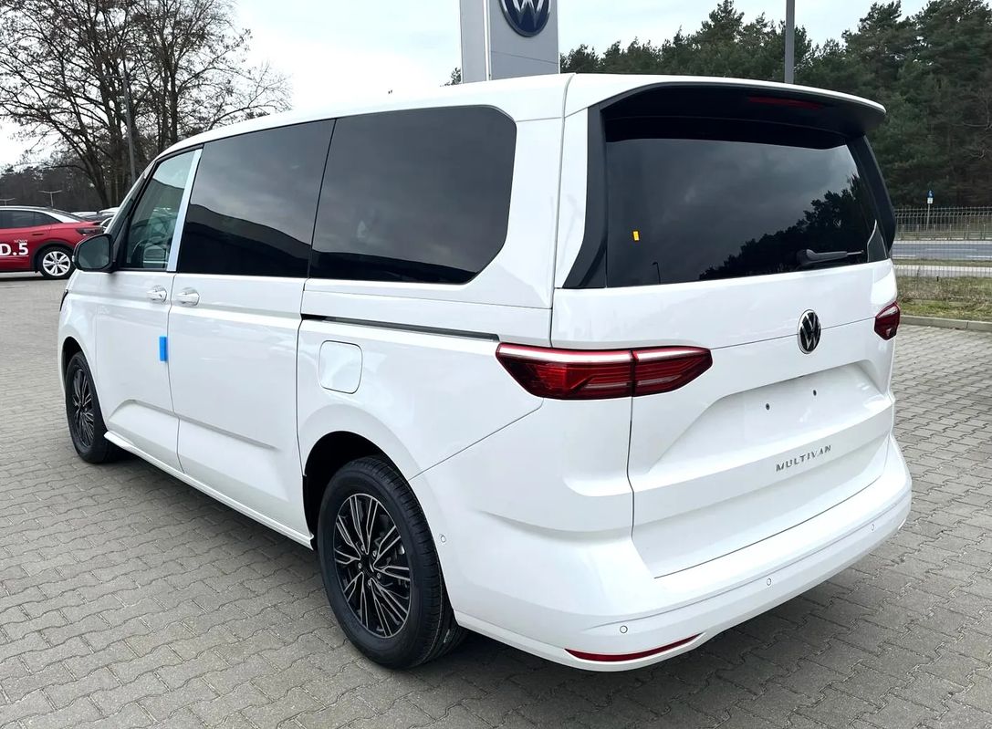 Volkswagen Nowy Multivan Life / 2.0 TDI / 150 KM