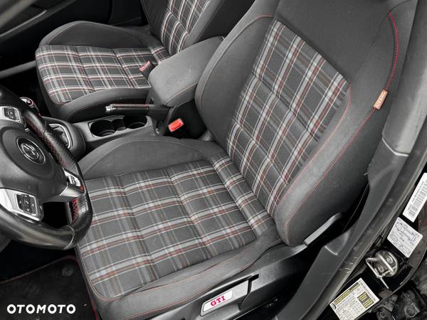 Volkswagen Golf VI 2.0 TSI GTI 35 - 28