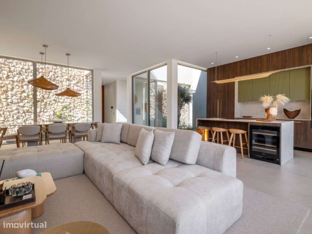 Moradia de extraordinária qualidade junto à lagoa, golfe e praia-17