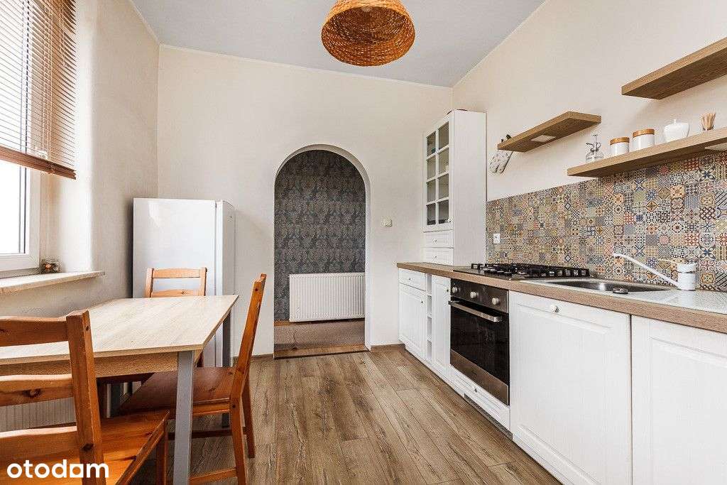 Połowa domu z ogrodem i kominkiem – parter, piw-9