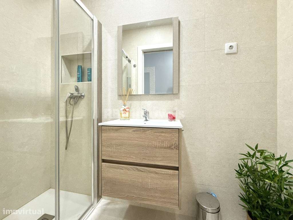 Apartamento T2 totalmente renovado, perto da estação ferroviária-19