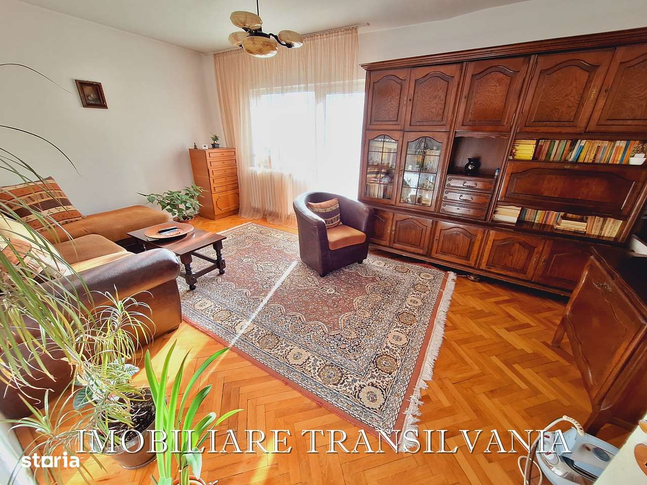 Ap. 4 camere decomandat, et.3 - zona Big-2