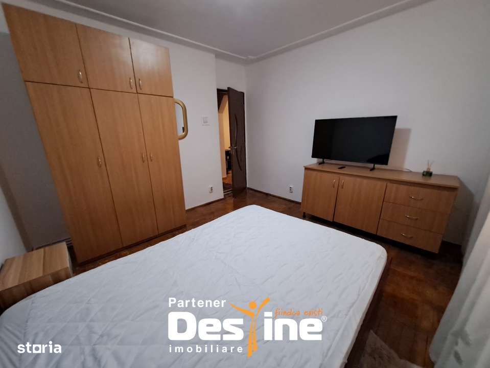 Apartament de inchiriat 2 camere, decomandat , Nicolina, 370 EURO - Imagine principală: 4/8