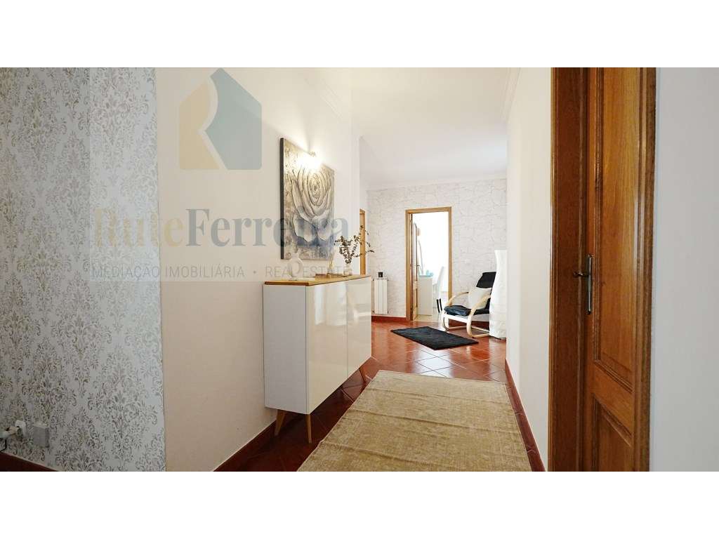 Já viu a área deste apartamento T3 com terraço- Mafra !!-8