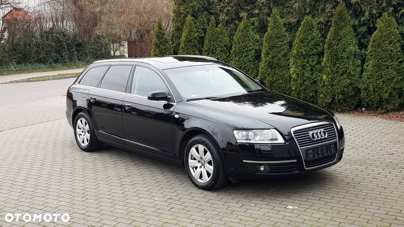 Audi A6 2.4 - 1