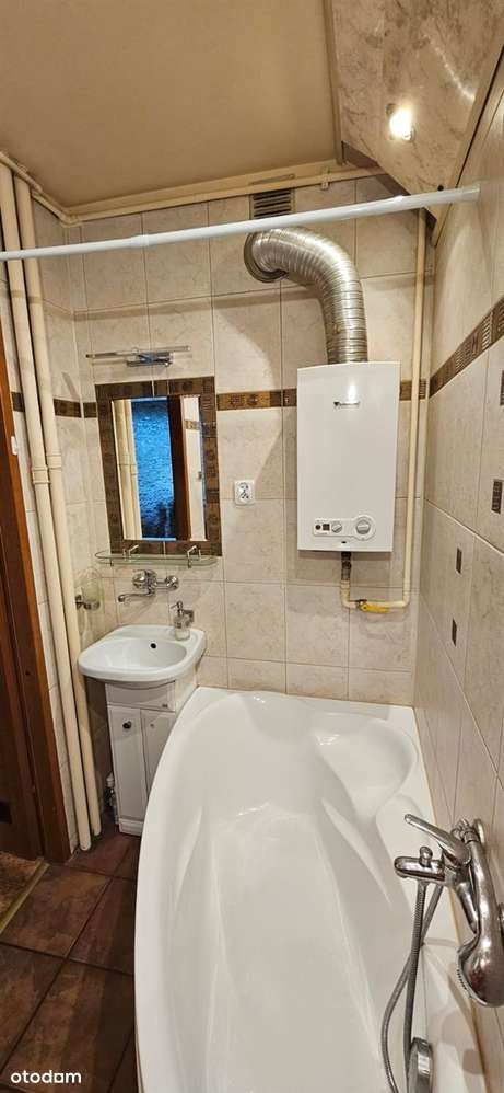 Sprzedam 2 pokojowe mieszkanie - os. Halemba-4