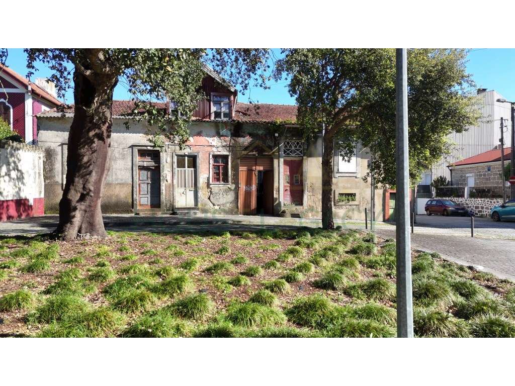 Terreno com PIP Aprovado (2.404m2 de construção)-6