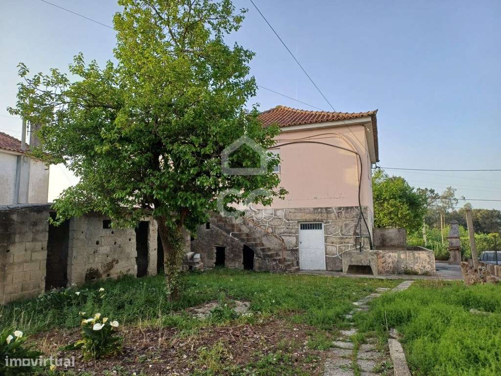 Moradia Individual T3 em Gondifelos!-4