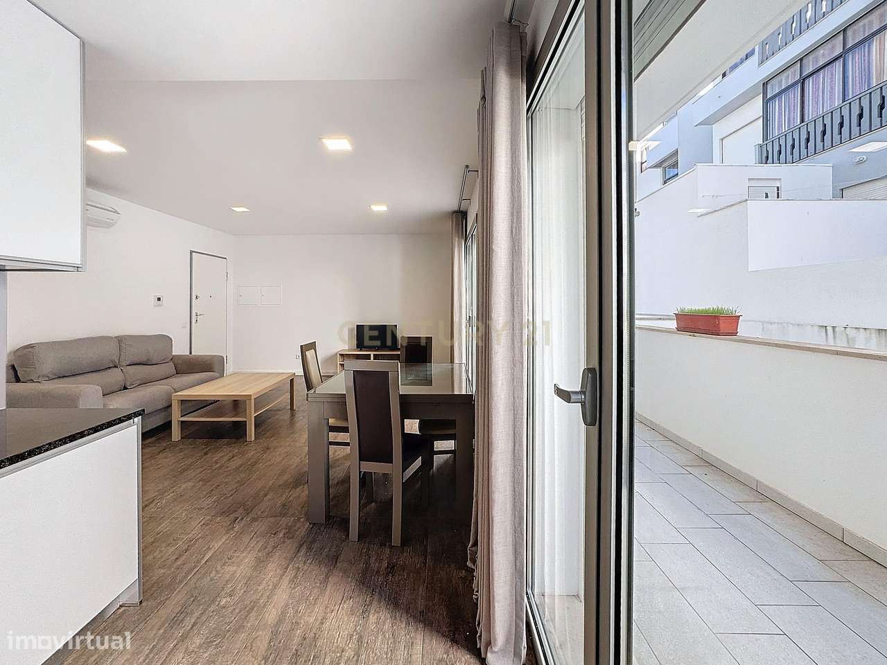 Apartamento Moderno com Vista para a Praia na Nazaré - Grande imagem: 4/16