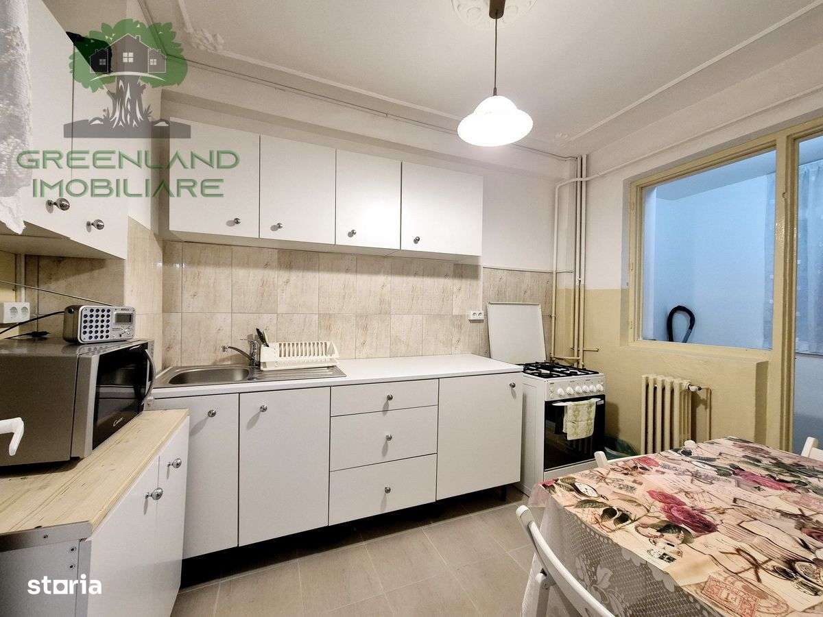 Apartament 3 camere, ULTRACENTRAL, 72mp, etaj intermediar3/8, lift - Imagine principală: 2/16