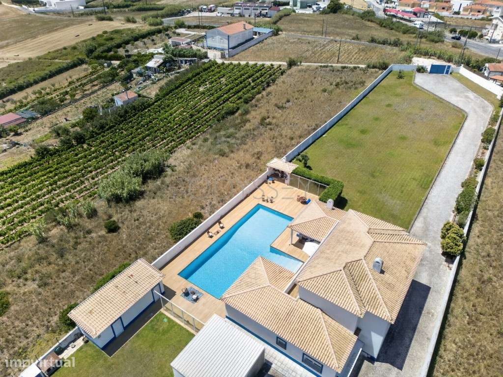 Excecional Moradia de Campo com Piscina e Vista Mar | Encarnação, M...-12