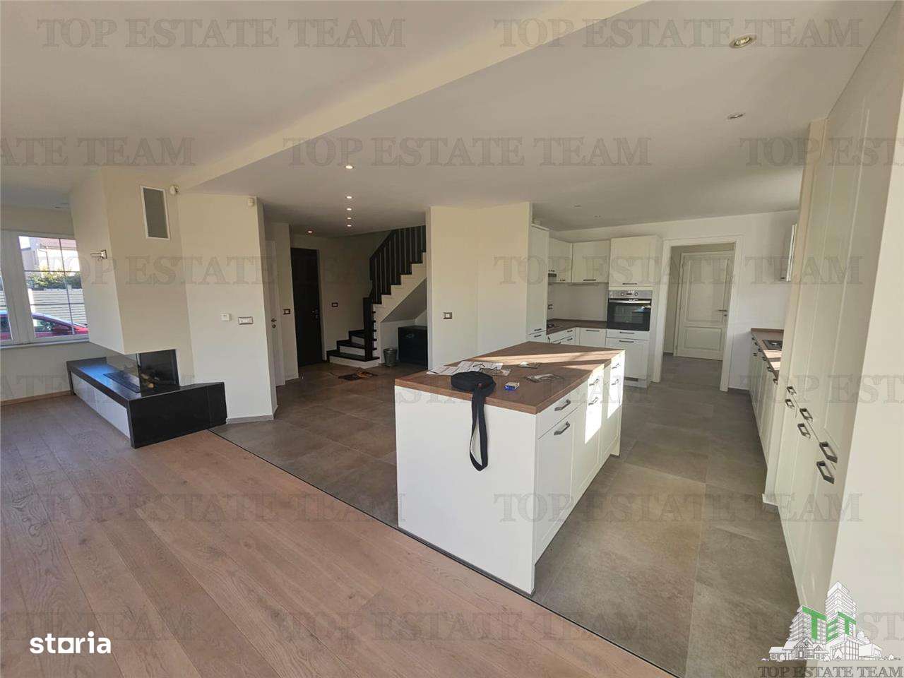 Vila lux 5 camere cu garaj arhitectura flamanda in Domnesti - Imagine principală: 3/15