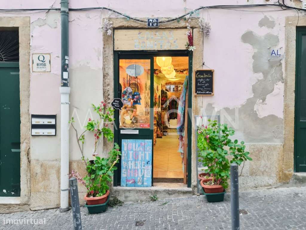 Sinta o Fado, Viva Alfama: Edifício com Alma e História-32