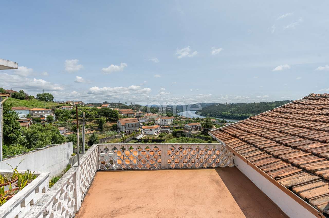 Moradia T3 Jovim | Vista Rio-31