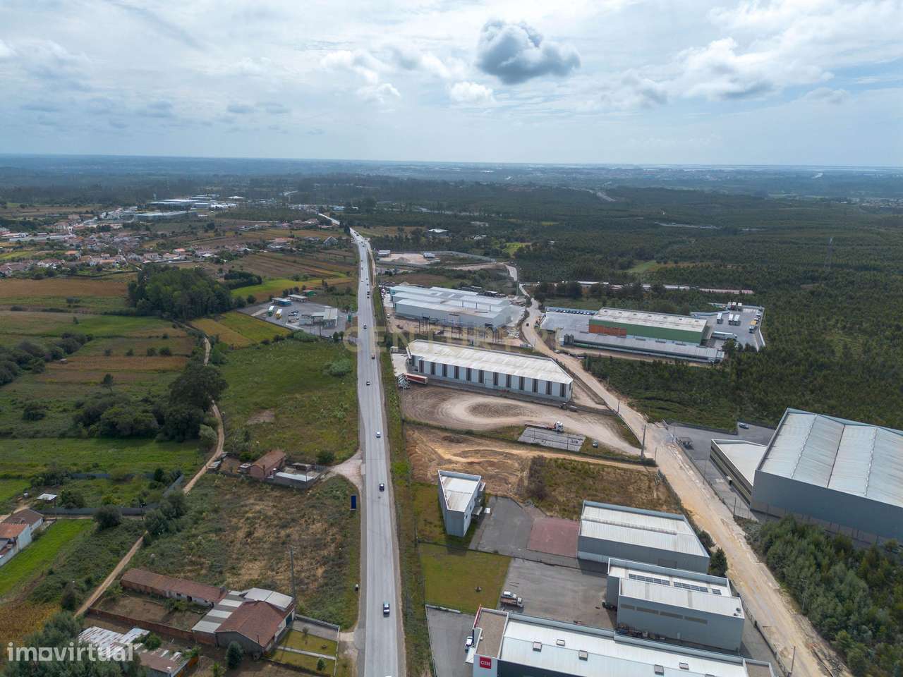 Terreno em Zona Industrial com PDM Aprovado pela Câmara- Albergaria a - Grande imagem: 2/12