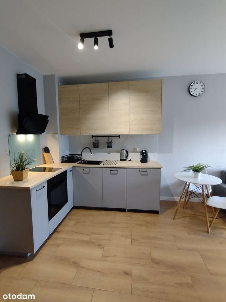 2 pokoje, ok. Politechniki, 2024r. Umeblowane-10