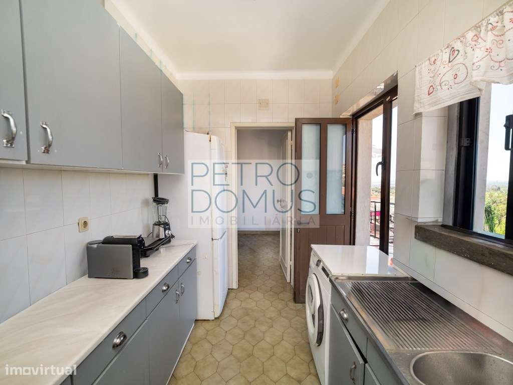 MORADIA T4 EXCLUSIVA COM VISTA DESLUMBRANTE SOBRE O RIO TEJO E A LE...-10