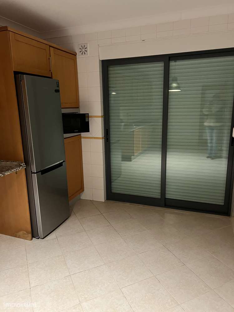 Exelente T3 com 2 Praqueamentos Quinta do Anjo - Grande imagem: 4/16