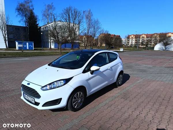 Ford Fiesta 1.25 Ambiente - 2