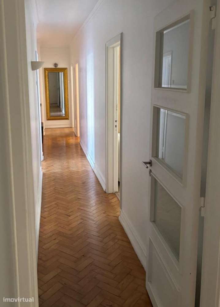 Quarto - localizado em Entrecampos Lisbon - Grande imagem: 2/7