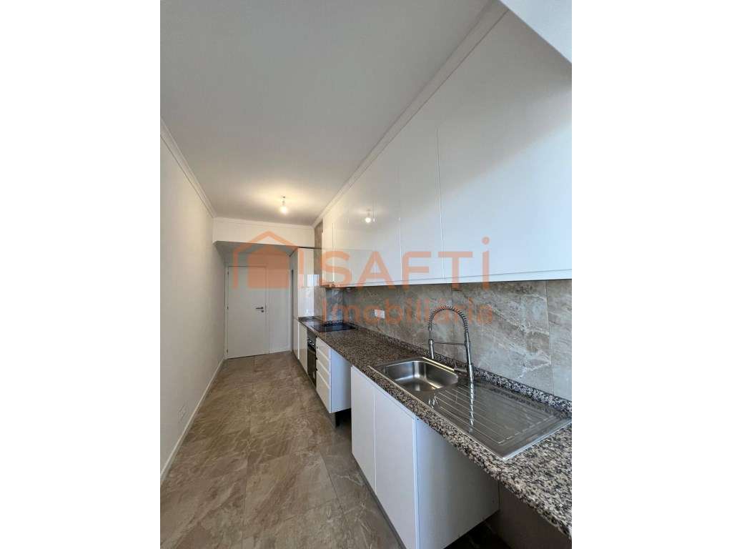 Apartamento T3 em Portimão - Grande imagem: 2/13