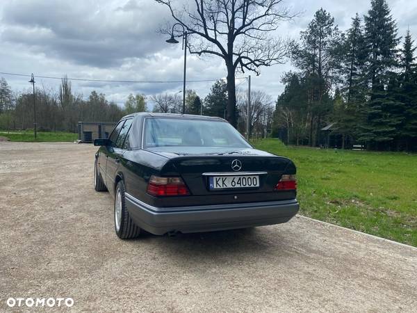 Mercedes-Benz W124 (1984-1993) - 6