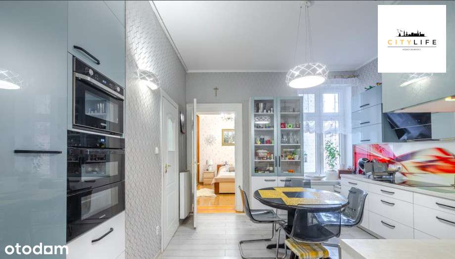 Piwnica 32m2| Blisko Forum| Wysokie Stropy-0