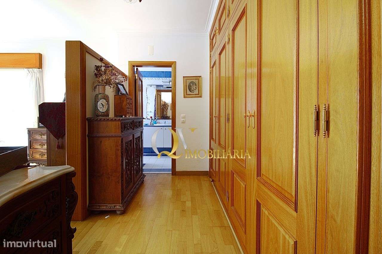 Excelente Moradia V4 para venda sita nos Jardins da Parede-39