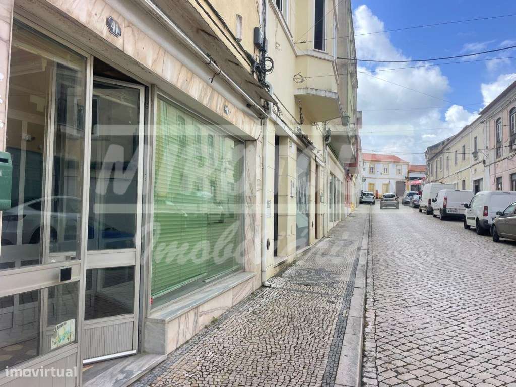 Loja situada em Santiago do Cacém - Grande imagem: 3/16