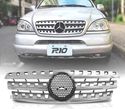 GRELHA FRONTAL TIPO RESTYLING PARA MERCEDES ML W163 98-05 CROMADA - 1