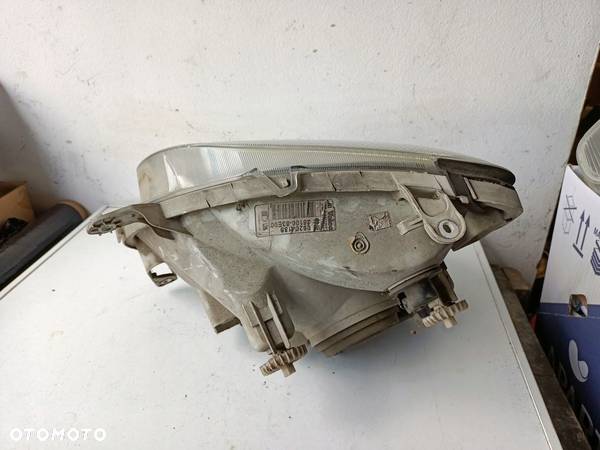 LAMPA PRZÓD PRAWA OPEL AGILA A 09204188 - 4