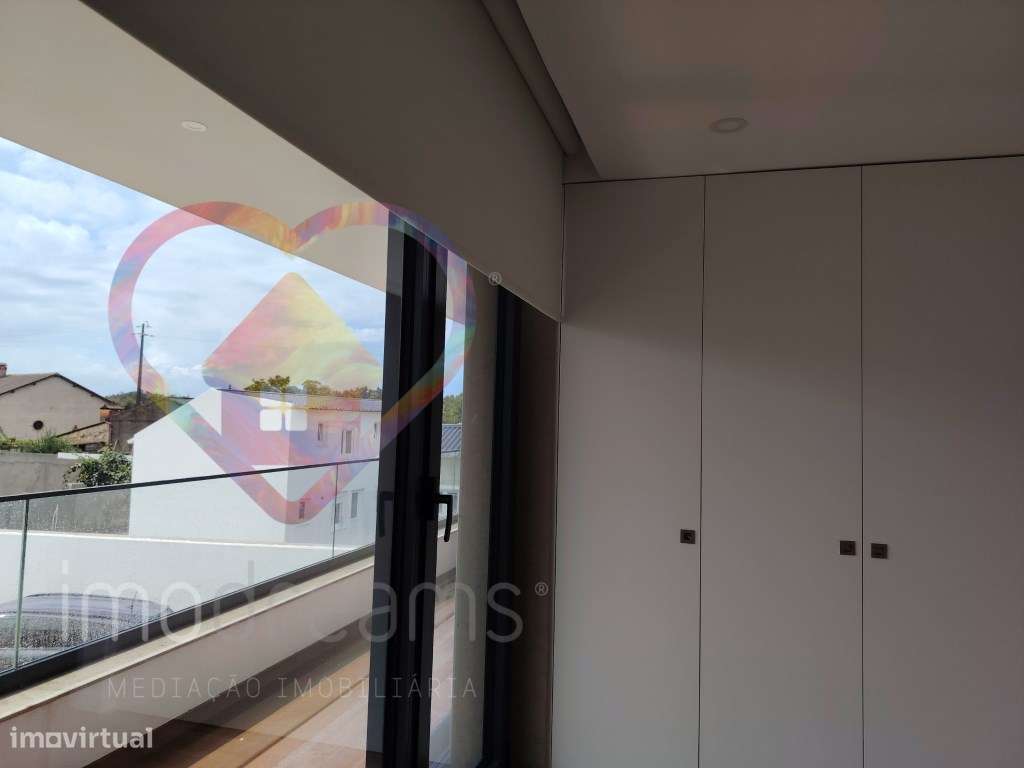 Moradia T4 de Arquirectura Moderna em São salvador, Ilhavo-27