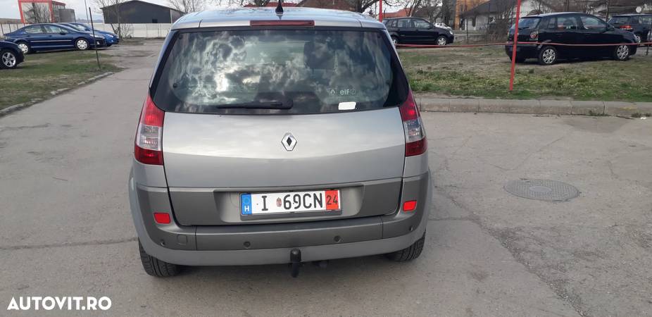 Renault Scenic - 6